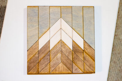 DIY Wood Quilt Decor Mountain Pattern, 1 Peak, staind